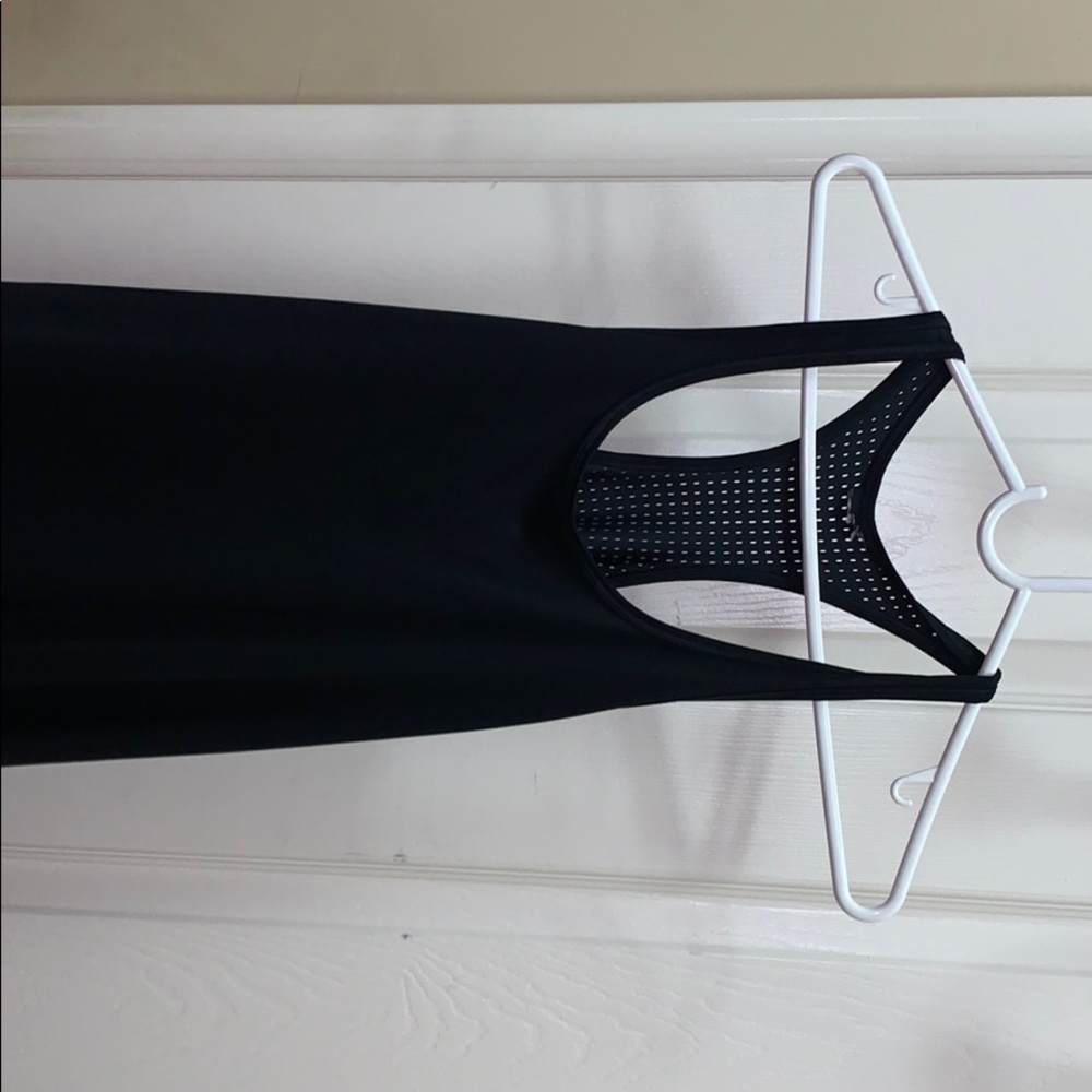 Nike pro tank top with perforated back